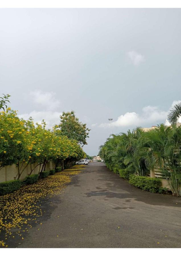 The Celestial Park, Bhopal Hotel Buitenkant foto